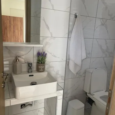 Lina * Nikiti (Sithonia)