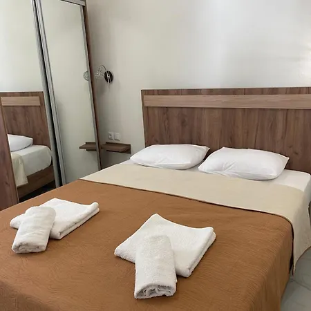 Lina Nikiti (Sithonia)